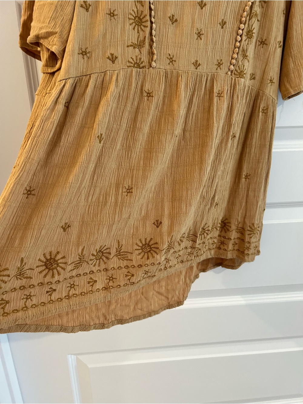 Knox Rose Embroidered Blouse Tan Size M - Picture 6 of 12